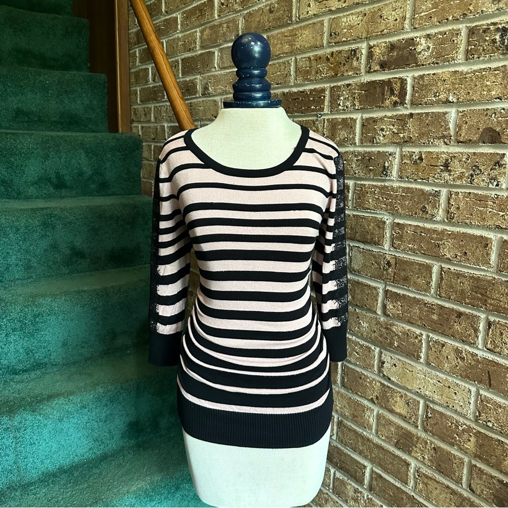 VTG Y2K 2000s Pink & Black Striped Lace Sleeves Fitted Sweater Top